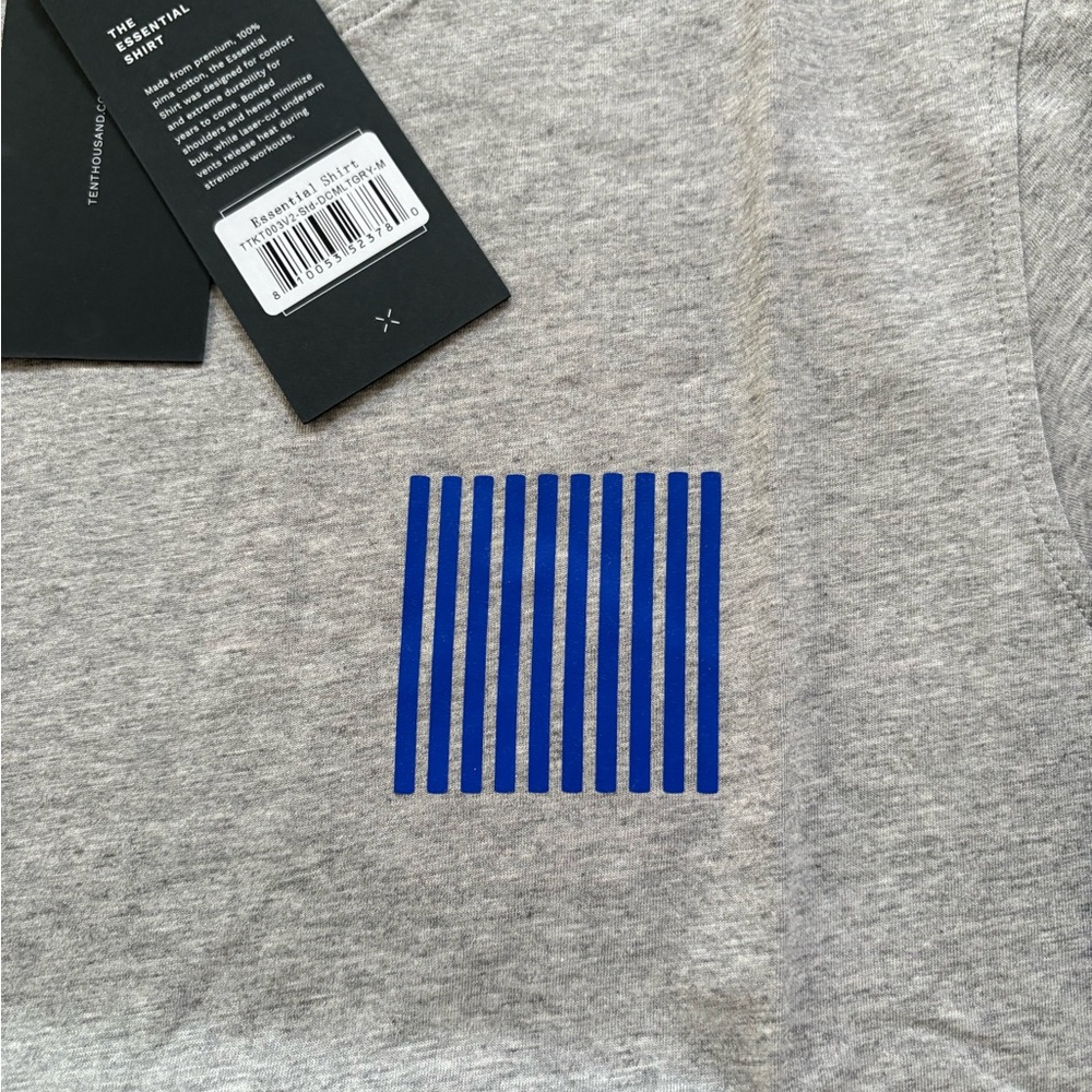Ten Thousand Essential Shirt Comfort Durability Workout Gym DCMLTGRY Medium - Picture 2 of 8